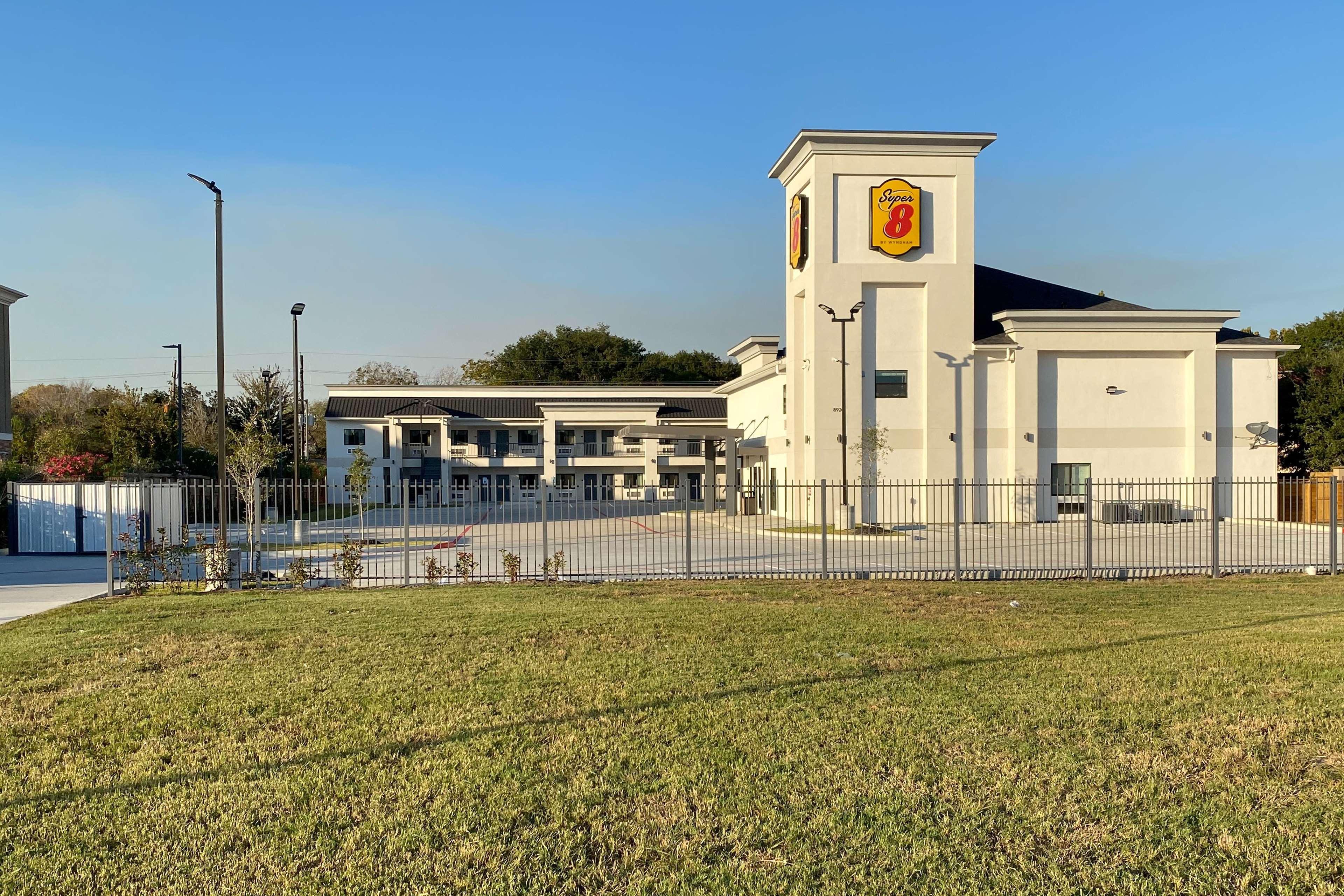 Super 8 By Wyndham Houston Nw Beltway 8-West Rd Hotel Luaran gambar